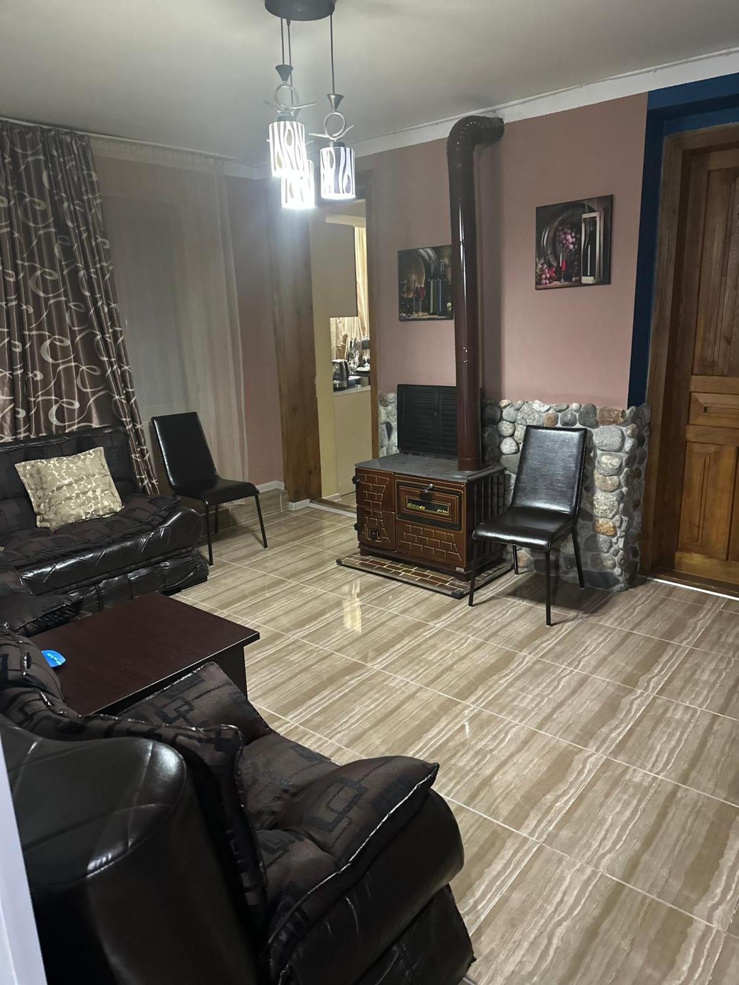 Salome Guest House เมสเตีย ภายนอก รูปภาพ