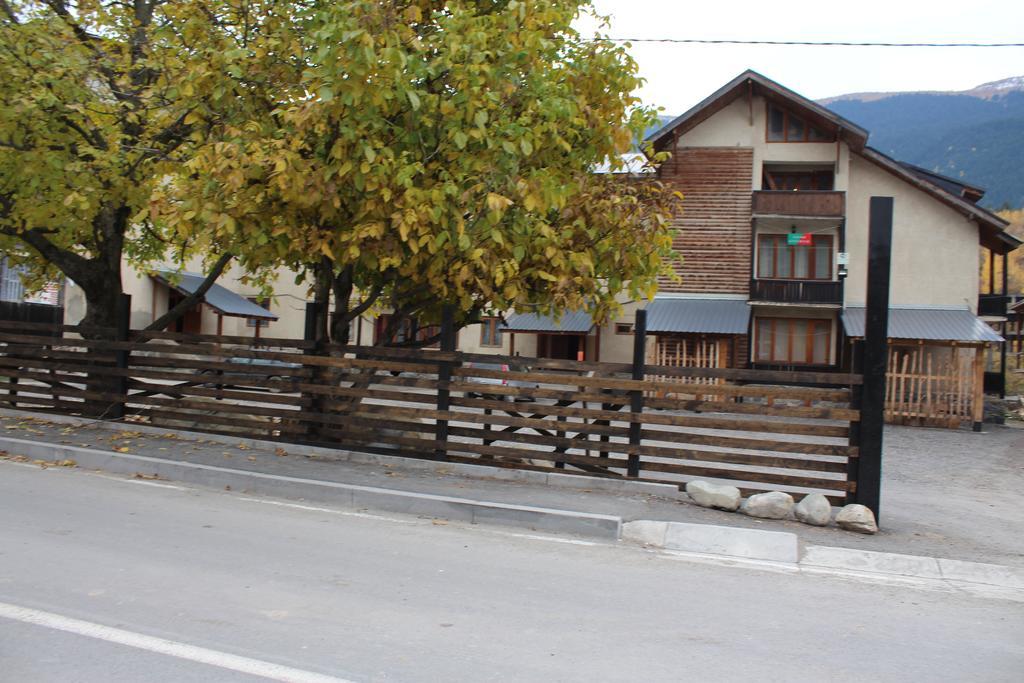 Salome Guest House เมสเตีย ภายนอก รูปภาพ