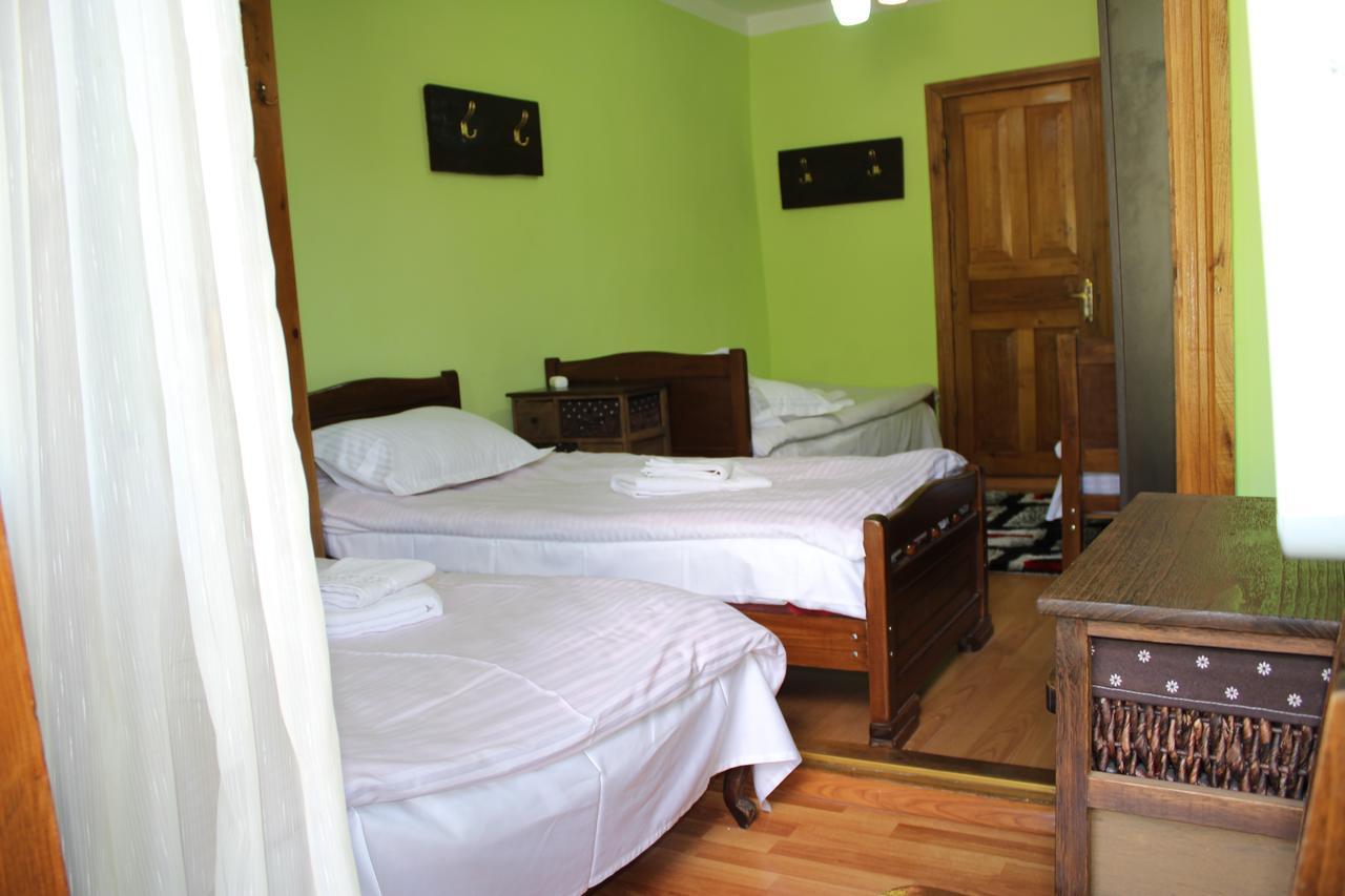Salome Guest House เมสเตีย ภายนอก รูปภาพ