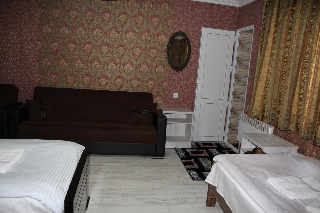 Salome Guest House เมสเตีย ภายนอก รูปภาพ