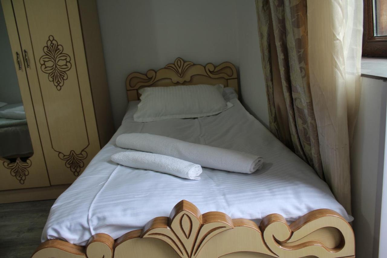 Salome Guest House เมสเตีย ภายนอก รูปภาพ
