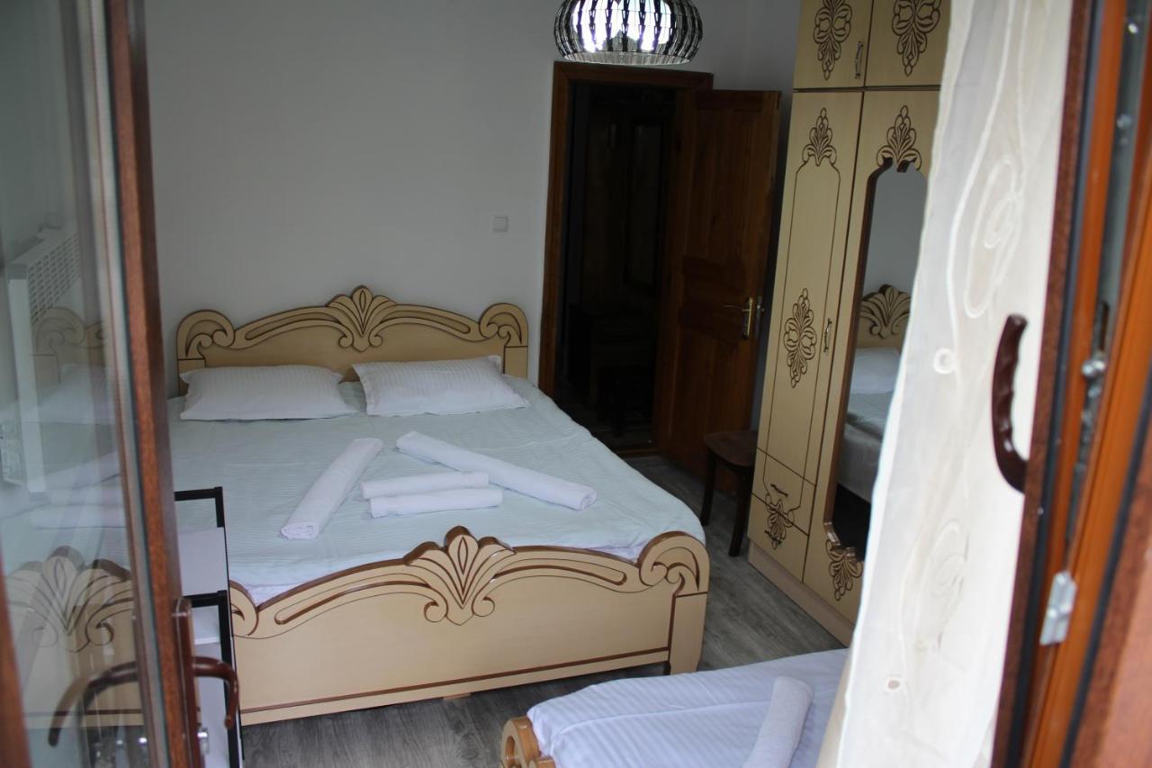 Salome Guest House เมสเตีย ภายนอก รูปภาพ